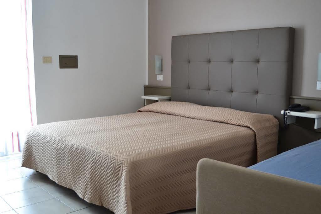 Hotel Madera Lido di Jesolo Kültér fotó