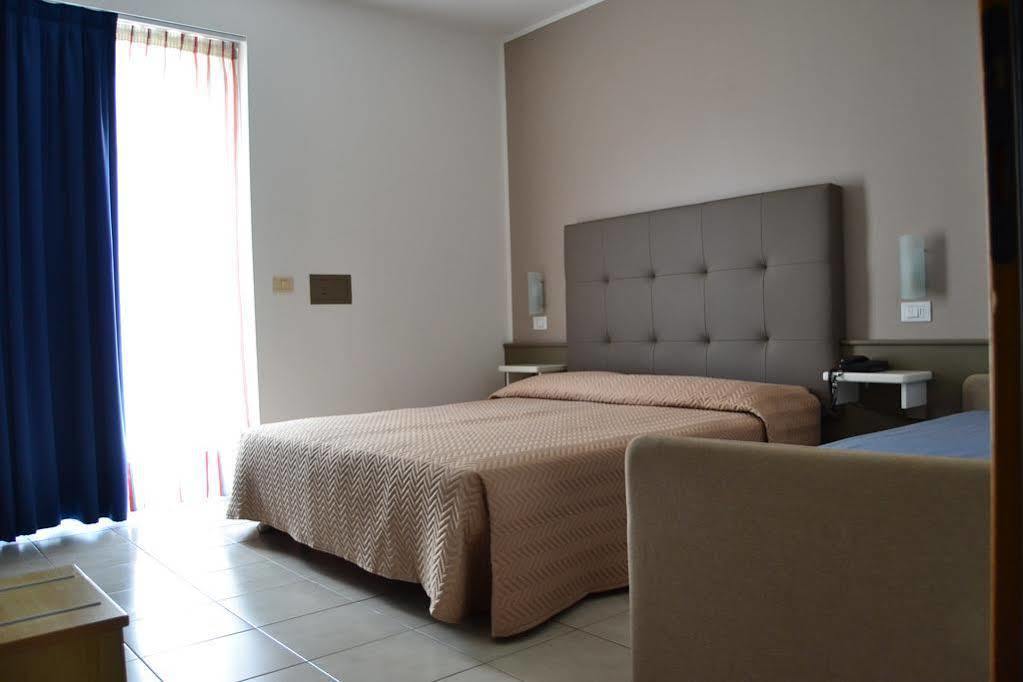 Hotel Madera Lido di Jesolo Kültér fotó